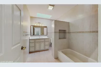 1838 N Windsor Drive, Arlington Heights, IL 60004 - Photo 14