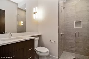 2742 N Lincoln Ave, Chicago, IL 60614 - Photo 10