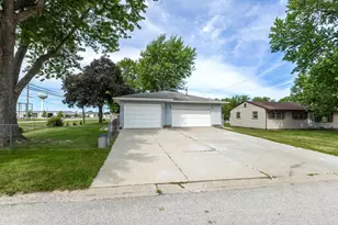 5770 Poppy Garden Rd, Colona, IL 61241 - Photo 26