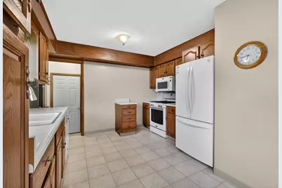 5770 Poppy Garden Road, Colona, IL 61241 - Photo 12