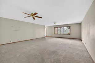 5770 Poppy Garden Rd, Colona, IL 61241 - Photo 4