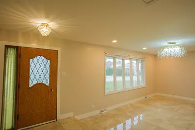 10459 S 81st Avenue, Palos Hills, IL 60465 - Photo 12