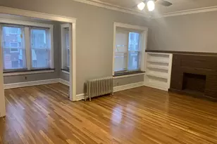 5352 N Winthrop Ave, Chicago, IL 60640 - Photo 2
