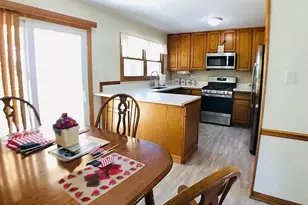7465 W Hickory Creek Dr, Frankfort, IL 60423 - Photo 2