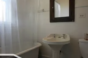2426 N Sawyer Ave, Chicago, IL 60647 - Photo 10
