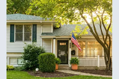 556 Jefferson Street, Hinsdale, IL 60521 - Photo 1