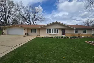 1832 W Weathersfield Way, Schaumburg, IL 60193 - Photo 1