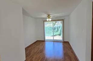 1832 W Weathersfield Way, Schaumburg, IL 60193 - Photo 4