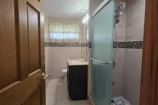 1832 W Weathersfield Way, Schaumburg, IL 60193 - Photo 6
