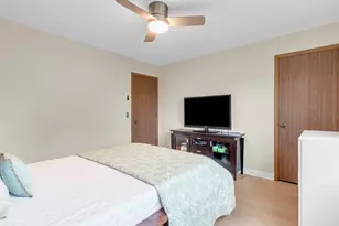 76 Foxboro Ln, Gurnee, IL 60031 - Photo 32