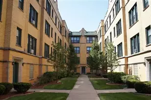 2338 N Spaulding Ave, Chicago, IL 60647 - Photo 2