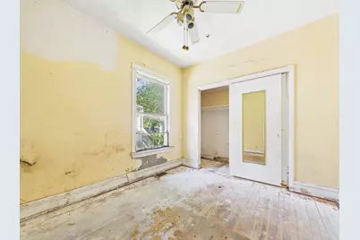 7955 S Ridgeland Avenue, Chicago, IL 60617 - Photo 8