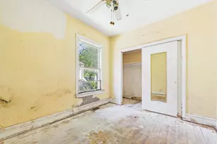 7955 S Ridgeland Ave, Chicago, IL 60617 - Photo 8