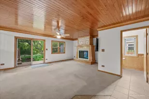 579 Crimson Dr, Crystal Lake, IL 60014 - Photo 26