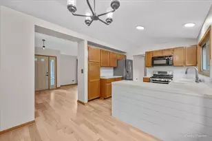 579 Crimson Dr, Crystal Lake, IL 60014 - Photo 14