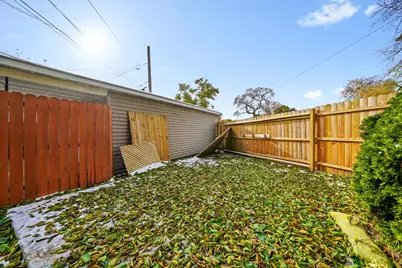 7918 S Anthony Avenue, Chicago, IL 60619 - Photo 32