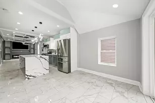 7918 S Anthony Ave, Chicago, IL 60619 - Photo 4