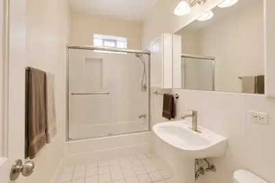 7023.5 N Sheridan Road #2N, Chicago, IL 60626 - Photo 10