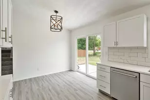 8738 Victory Ln, Machesney Park, IL 61115 - Photo 20