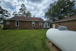 2333 County Road 800 E Rd, Burnt Prairie, IL 62820 - Photo 18