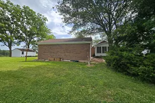 2333 County Road 800 E Rd, Burnt Prairie, IL 62820 - Photo 16