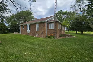 2333 County Road 800 E Rd, Burnt Prairie, IL 62820 - Photo 4