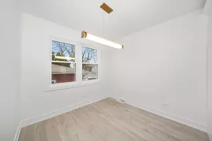 3700 W 76th Pl, Chicago, IL 60652 - Photo 10
