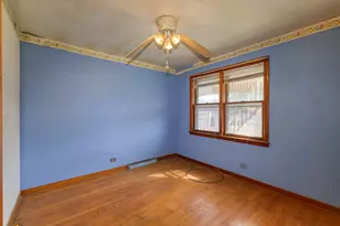 5337 S Springfield Ave, Chicago, IL 60632 - Photo 10