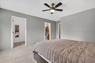 433 N Ashbury Ave, Bolingbrook, IL 60440 - Photo 8