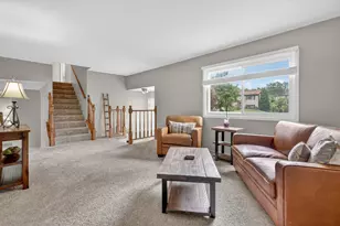 433 N Ashbury Ave, Bolingbrook, IL 60440 - Photo 2