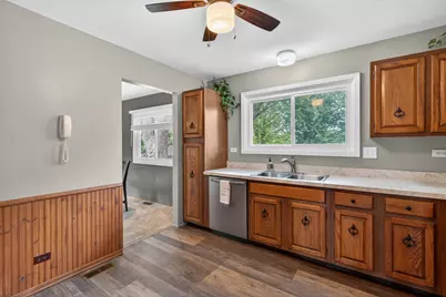 433 N Ashbury Avenue, Bolingbrook, IL 60440 - Photo 6