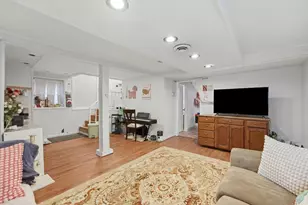 4833 N Troy St, Chicago, IL 60625 - Photo 4