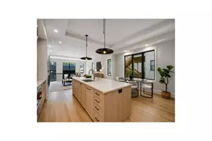 1925 W School St, Chicago, IL 60657 - Photo 12