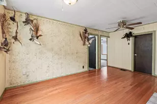 11806 Maple Ave, Hebron, IL 60034 - Photo 10