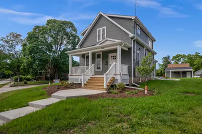 790 Wing Street, Elgin, IL 60123 - Photo 1
