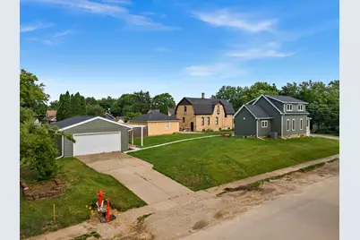 790 Wing Street, Elgin, IL 60123 - Photo 10