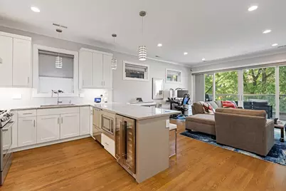 1470 W Winona Street #203, Chicago, IL 60640 - Photo 8