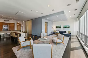 500 W Superior St, Chicago, IL 60654 - Photo 12