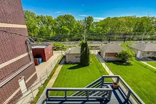 3761 S Lake Park Ave, Chicago, IL 60653 - Photo 24