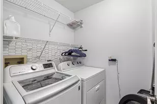 2838 Meadow Ln, Schaumburg, IL 60193 - Photo 16