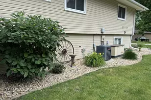 209 N Steele St, Cherry, IL 61317 - Photo 26