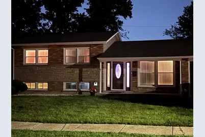 2716 Larkspur Lane, Hazel Crest, IL 60429 - Photo 2