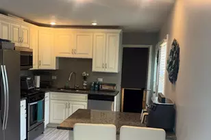 2716 Larkspur Ln, Hazel Crest, IL 60429 - Photo 6