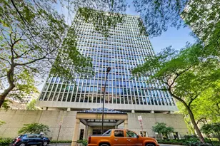 1 E Scott St, Chicago, IL 60610 - Photo 1