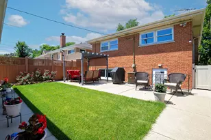 6335 N Karlov Ave, Chicago, IL 60646 - Photo 20