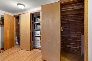 6335 N Karlov Ave, Chicago, IL 60646 - Photo 16