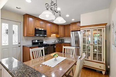 6335 N Karlov Avenue, Chicago, IL 60646 - Photo 8