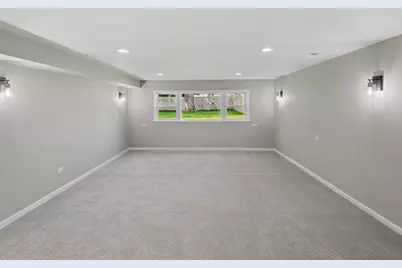 947 E 169th Street, South Holland, IL 60473 - Photo 16