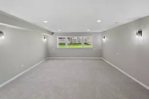 947 E 169th St, South Holland, IL 60473 - Photo 16