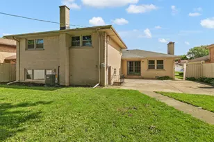 947 E 169th St, South Holland, IL 60473 - Photo 26